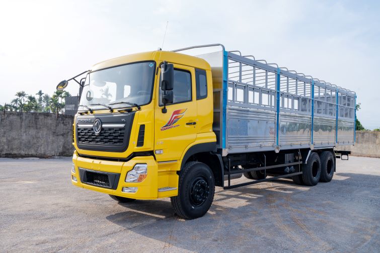 Xe tải thùng 3 chân C270hp